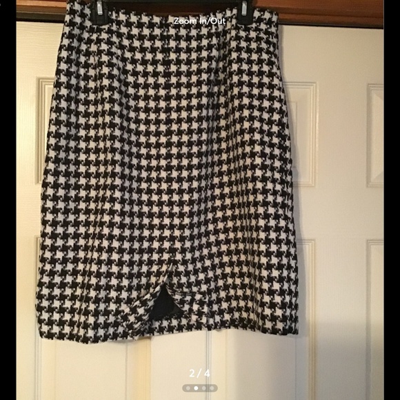 J.G. Hook mini skirt - Picture 3 of 3